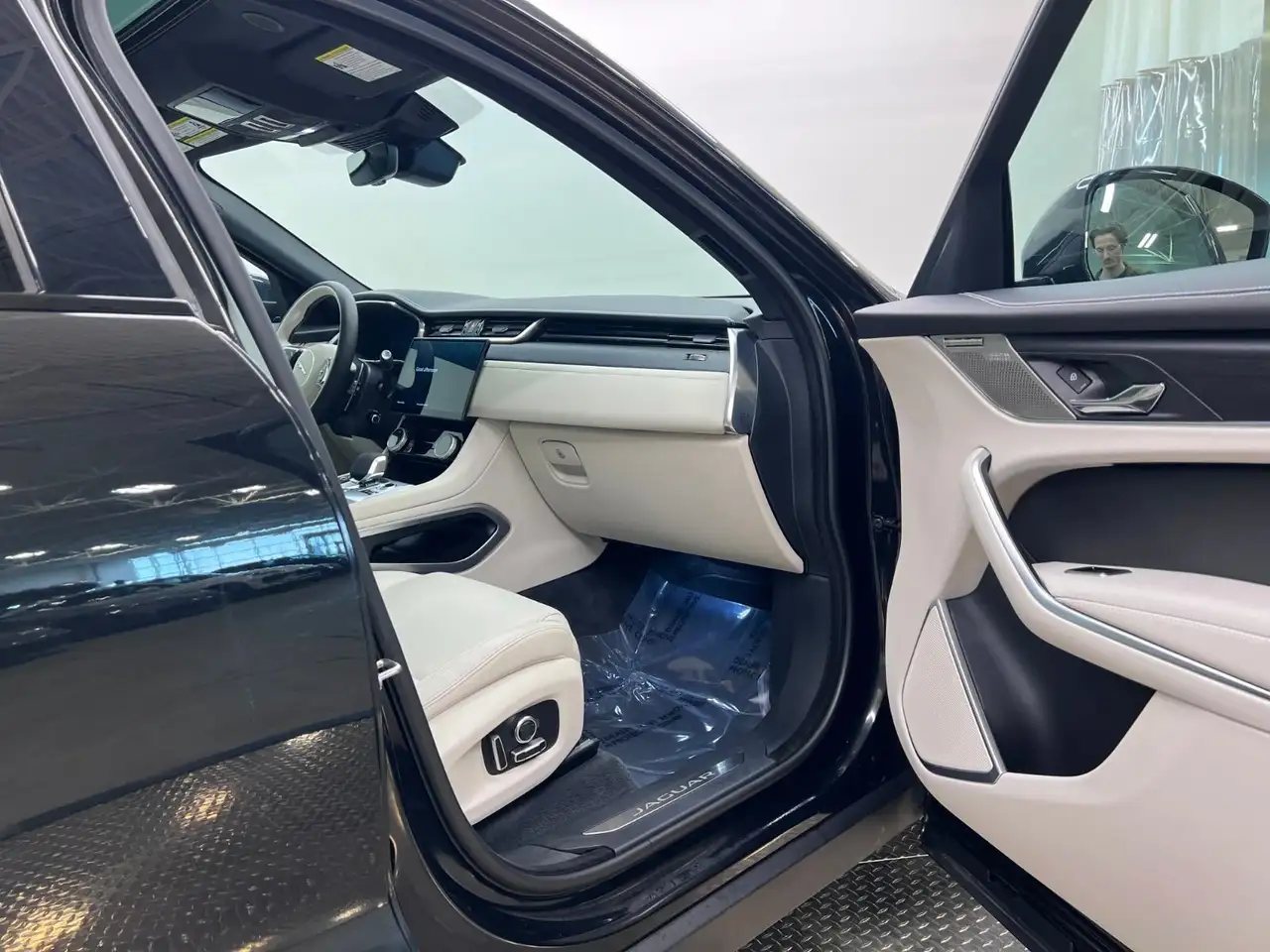 Jaguar F-Pace снимка Jaguar F-Pace