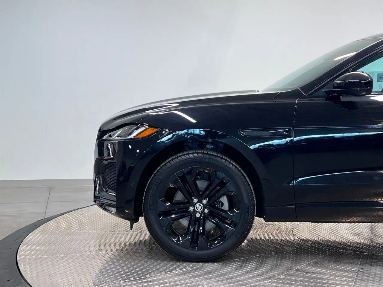 Jaguar F-Pace снимка Jaguar F-Pace