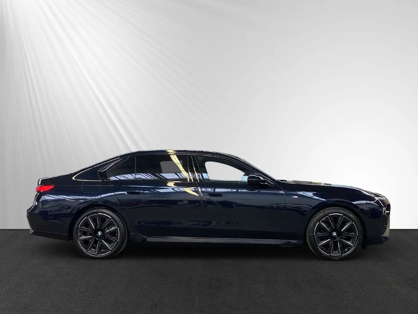 BMW 740 d xDrive M Sport Pro|AHK|Standhzg.|PA-Prof. Schwarz - 2