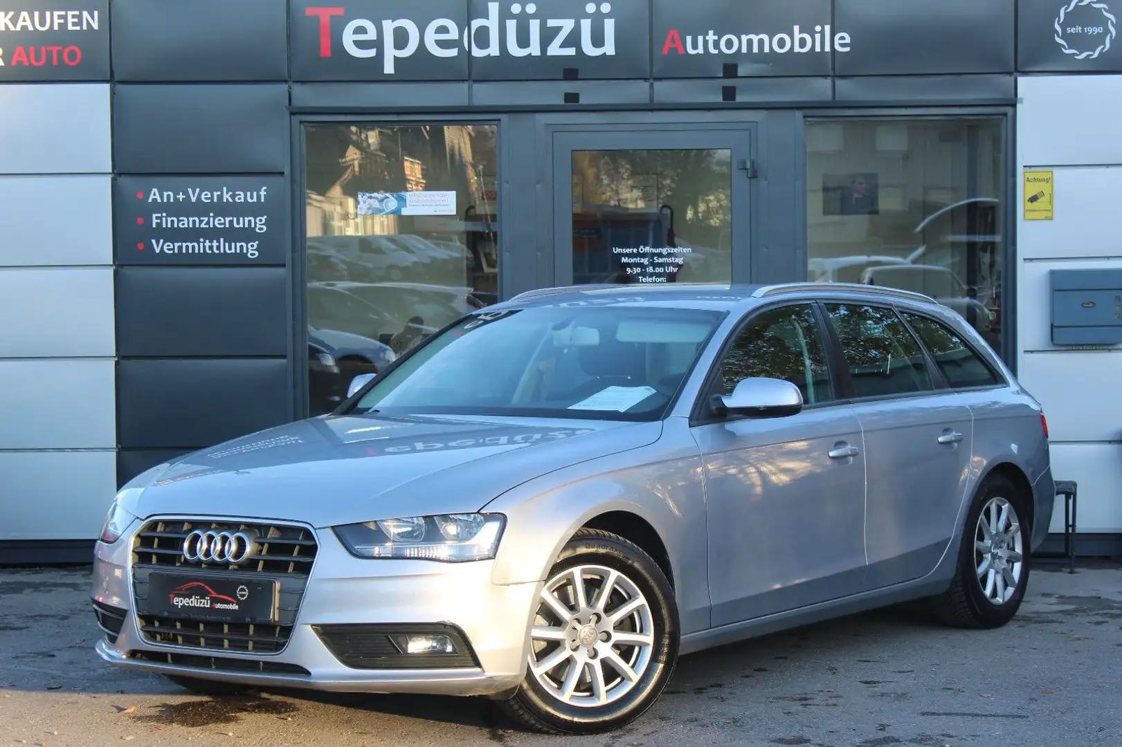 Audi A4 Avant Attraction*Klimaauto.*AHK*ALU* Zilver - 1