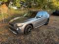 BMW X1 Baureihe X1 18 i sDrive GJR PDC V+H Grau - thumbnail 1