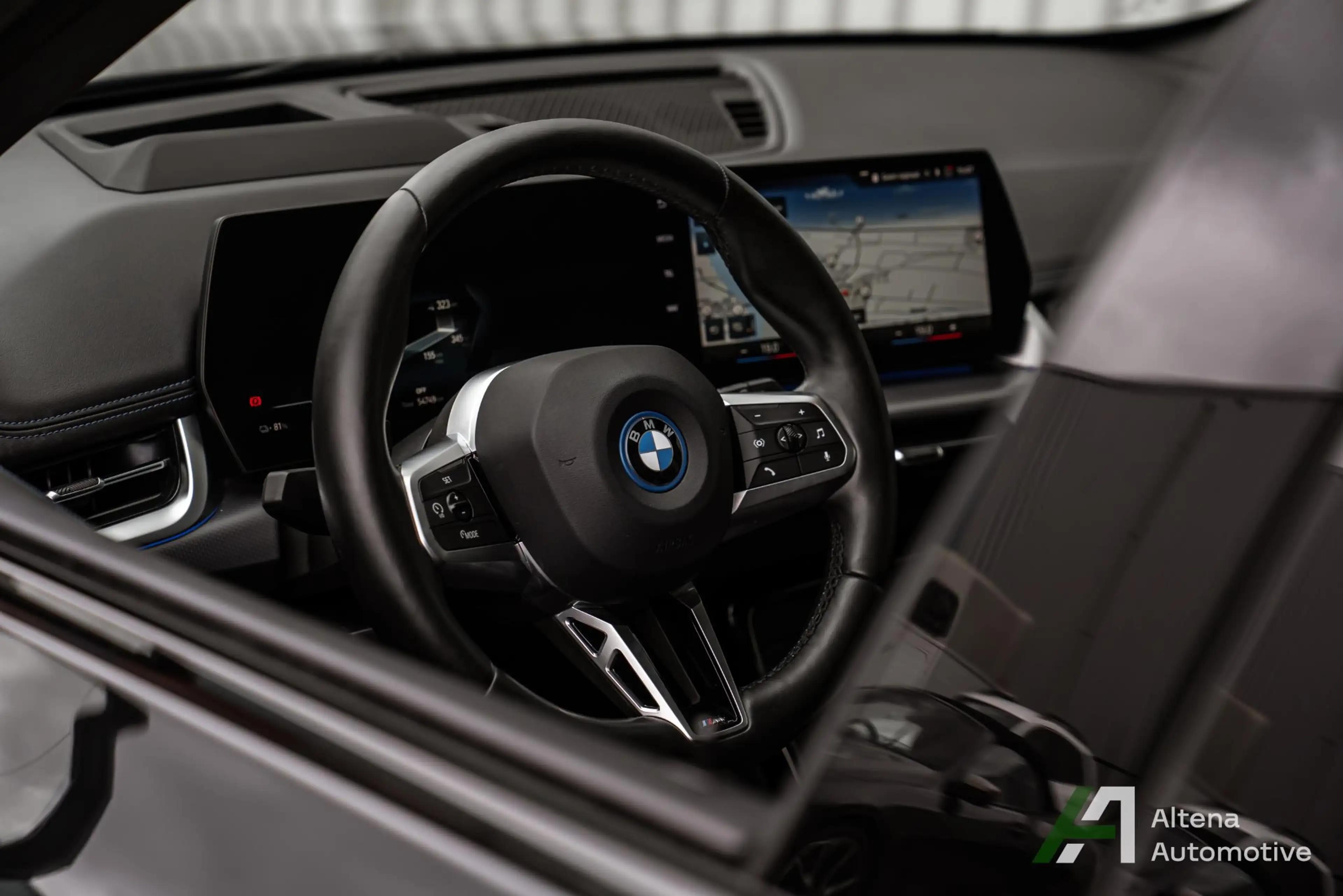 BMW iX1 xDrive30 64,7 kWh M-sport, BTW, Harman Kardon, com — photo 5