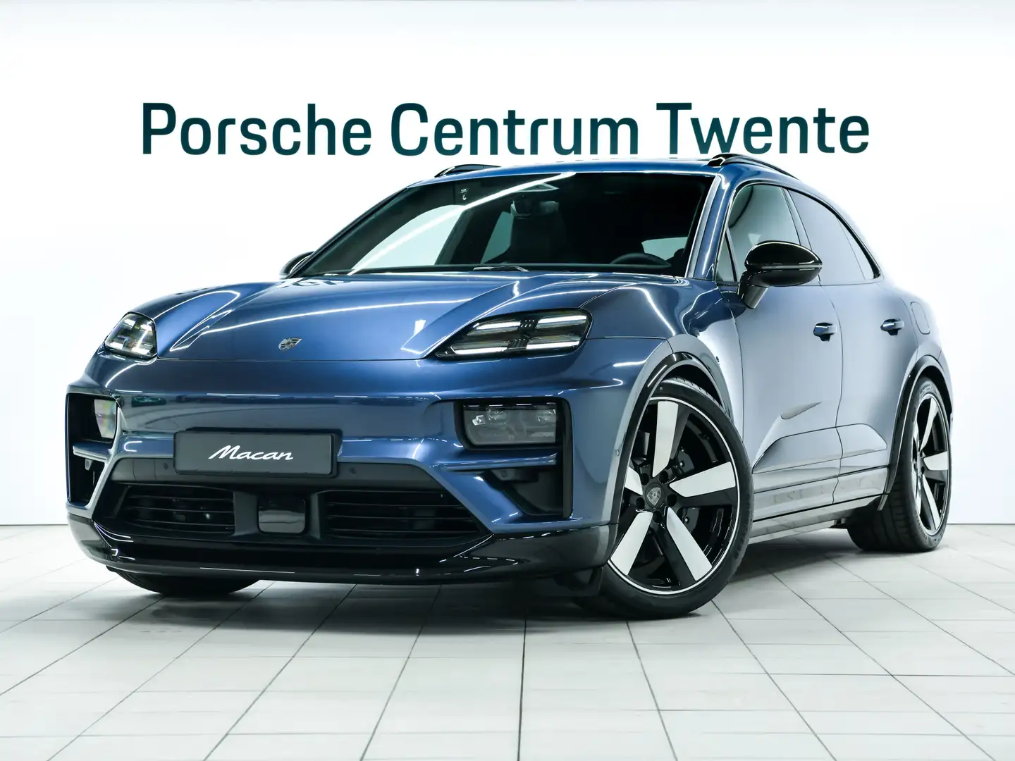 Porsche Macan Turbo Blauw - 1