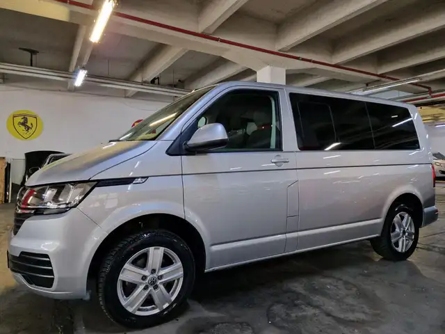 Volkswagen Transporter 2.0 TDI 150CV DSG PC 9 POSTI KM.97.000 UNIPROP