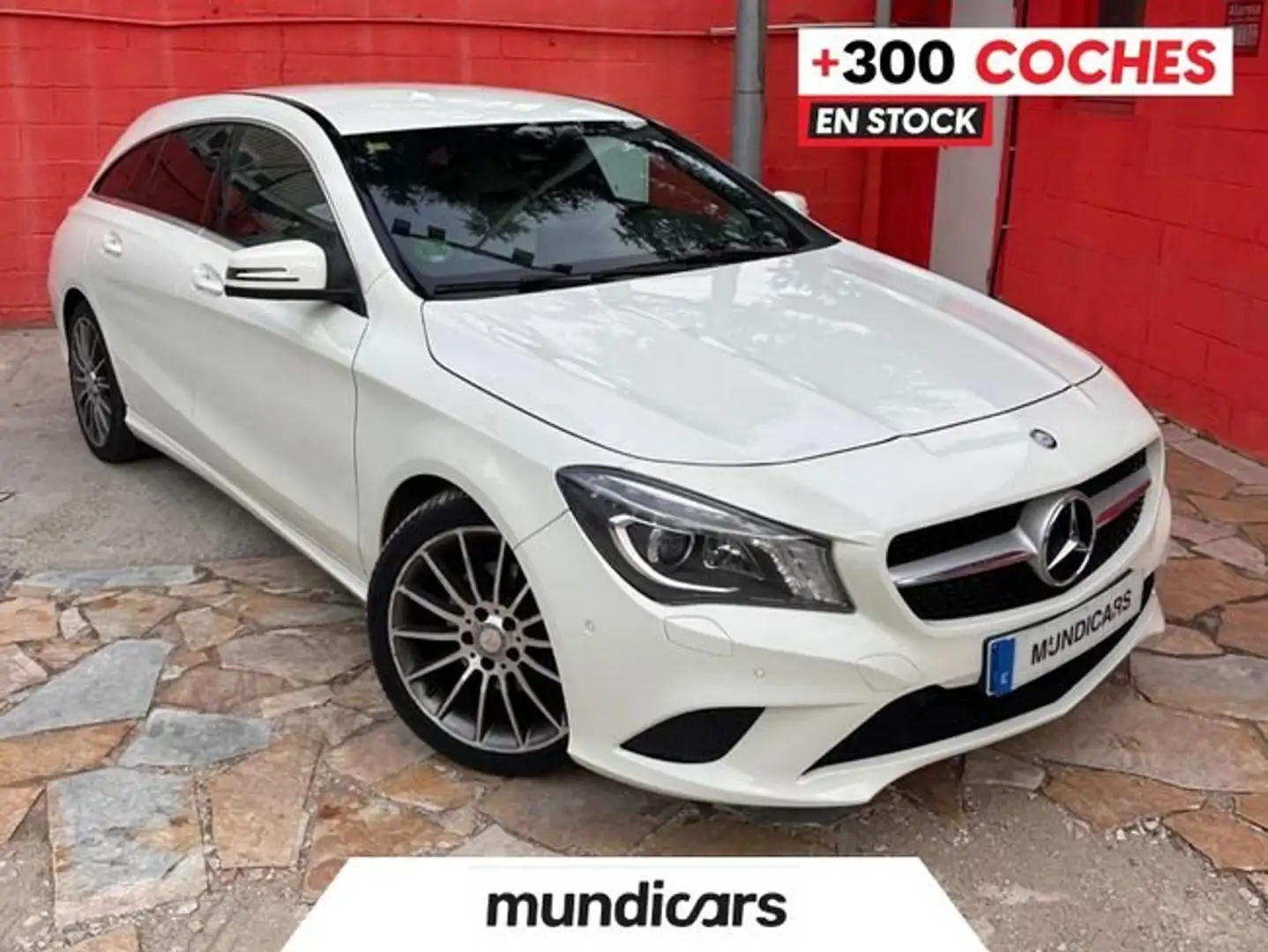 Mercedes-Benz CLA 220 Shooting Brake 220d 7G-DCT Blanc - 1