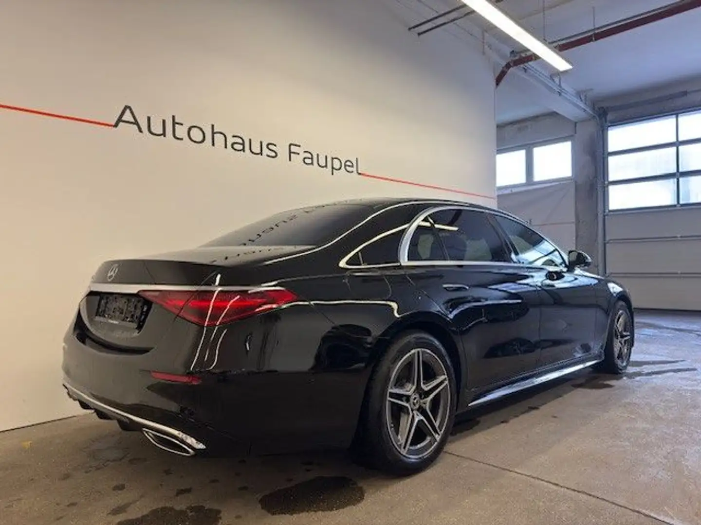 Mercedes-Benz S 580 e lang long AMG-Line Sound Pano Chauffeur Schwarz - 2