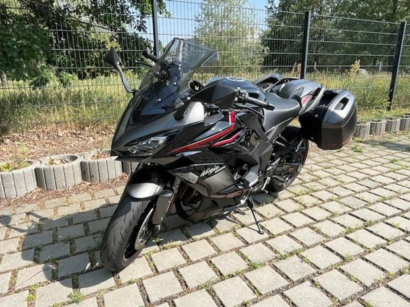 Kawasaki Ninja 1000SX Performance Tourer Schwarz - 2