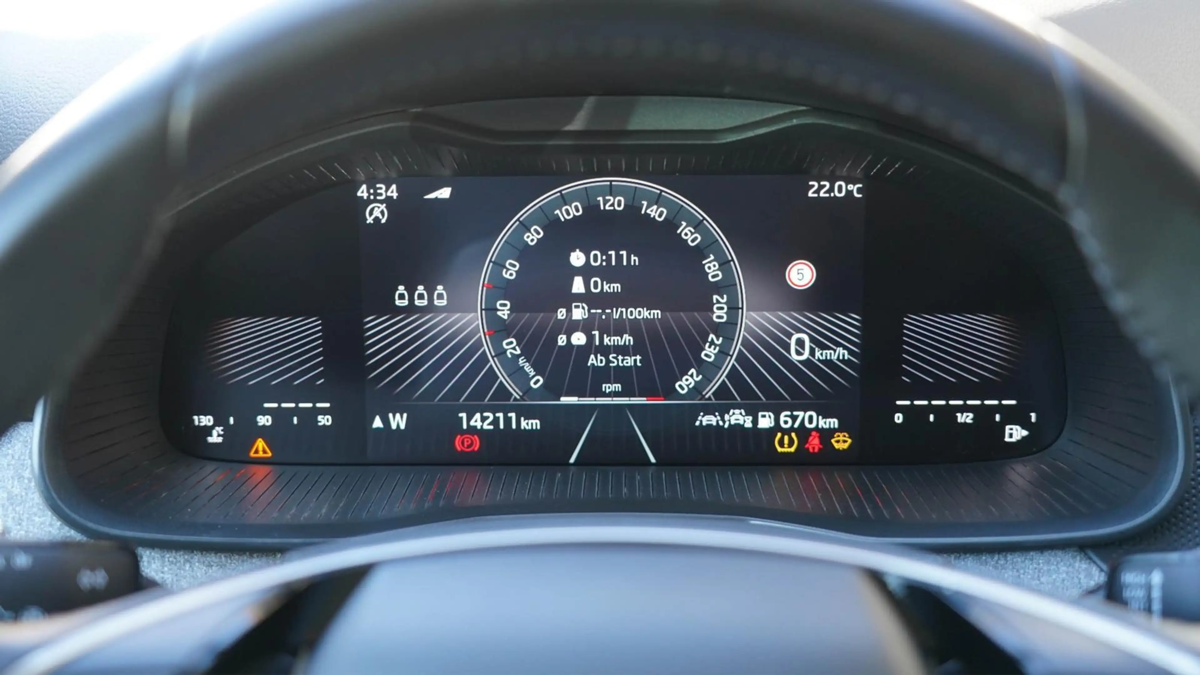 Skoda Kamiq PLUS 1.0 TSI+Kamera+LED+Sitzheizung+Tempomat 85... — photo 11