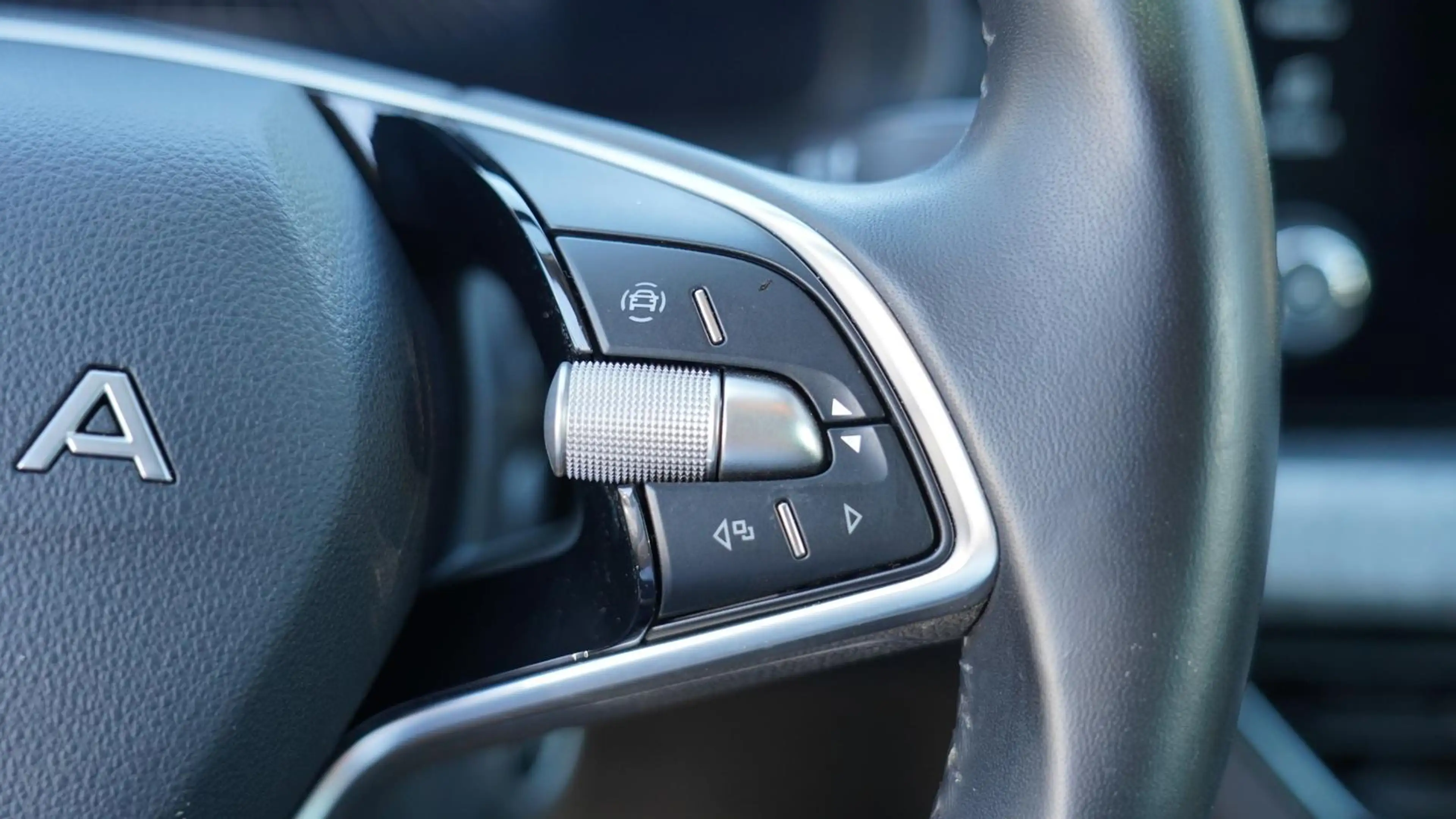 Skoda Kamiq PLUS 1.0 TSI+Kamera+LED+Sitzheizung+Tempomat 85... — photo 10