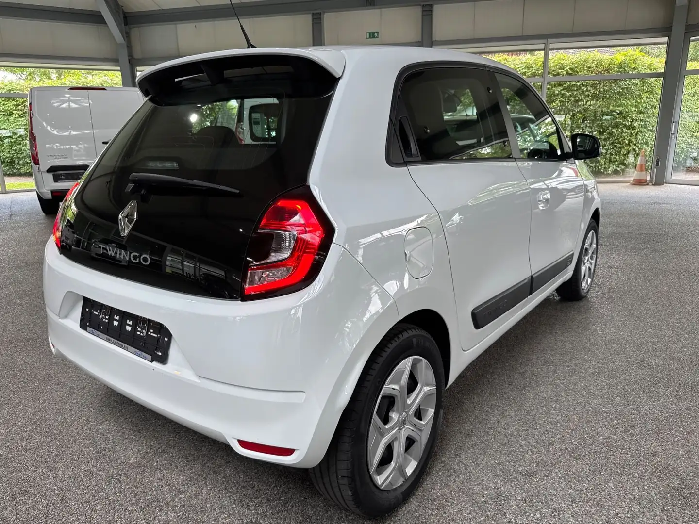 Renault Twingo 1.0i Zen Klima DAB 1.Hand Wit - 2