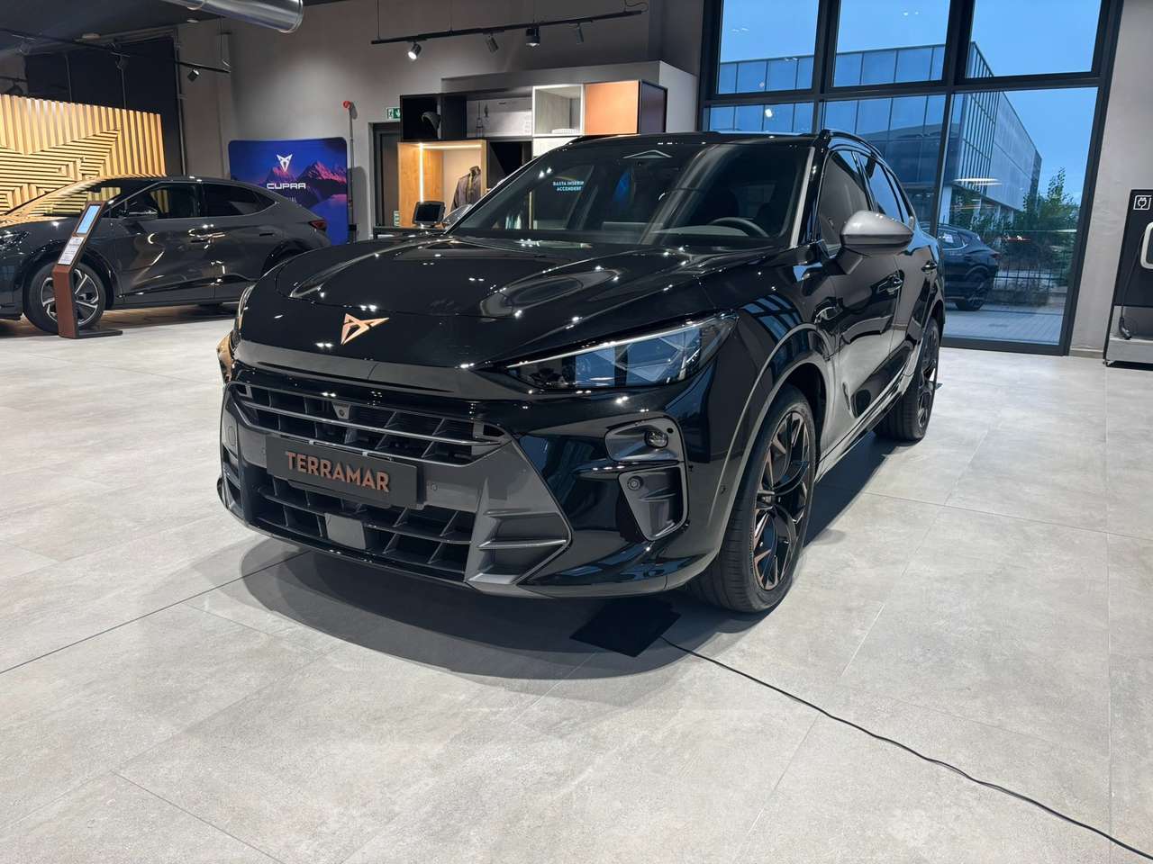 CUPRA Terramar 1.5 e-Hybrid DSG Impulse Nuova con Tetto Apribile