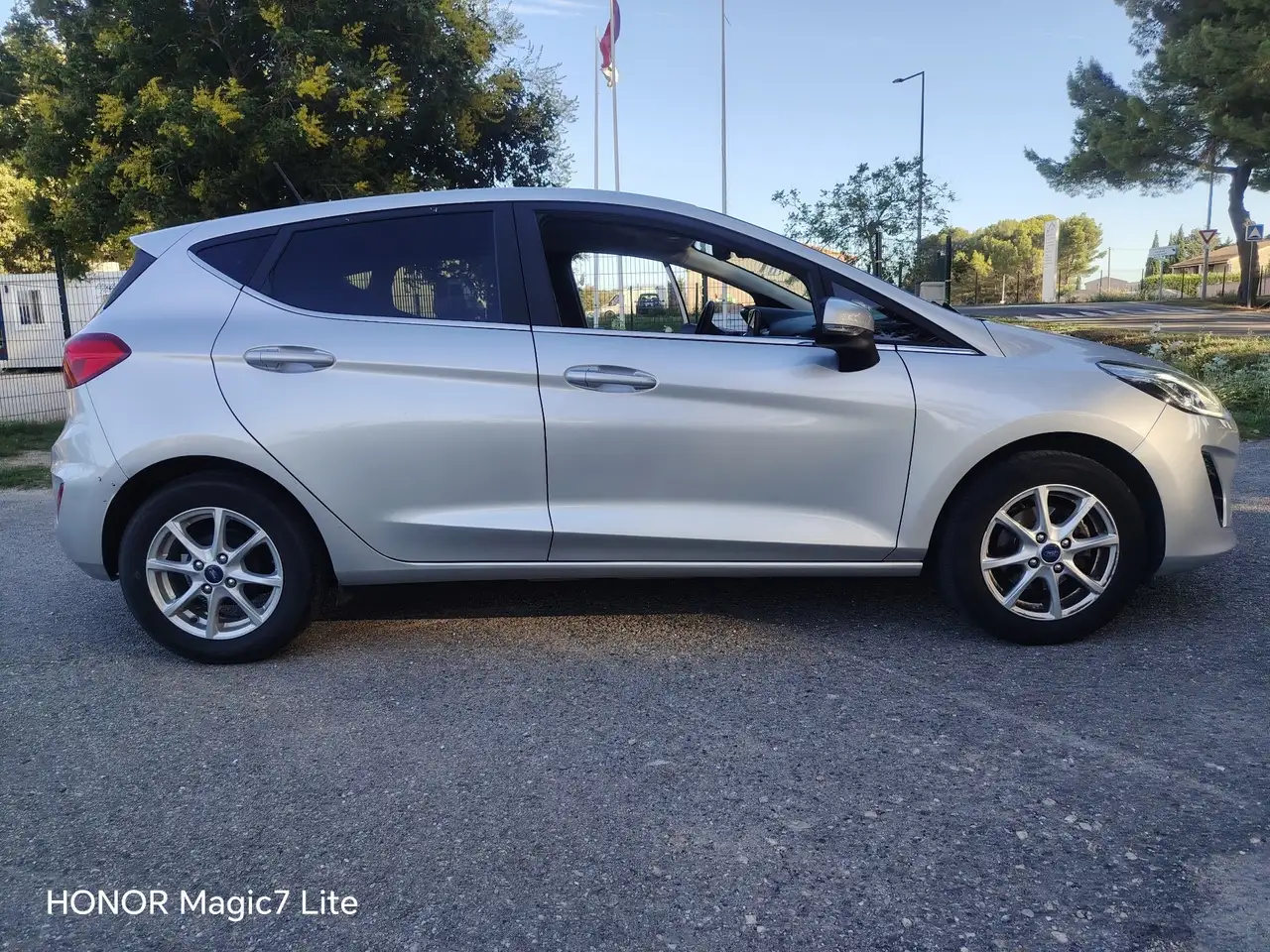 Ford Fiesta 5 portes — photo 8