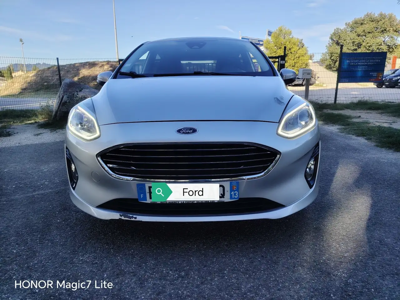 Ford Fiesta 5 portes — photo 9