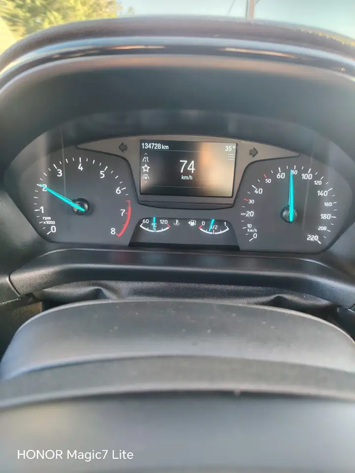 Ford Fiesta 5 portes — photo 20