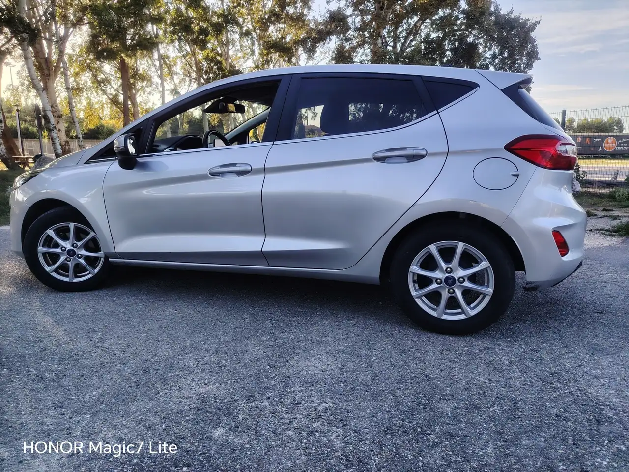 Ford Fiesta 5 portes — photo 7