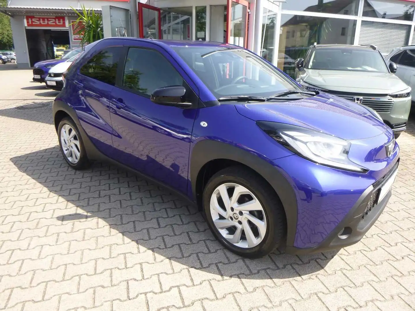 Toyota Aygo X X Active Bleu - 2