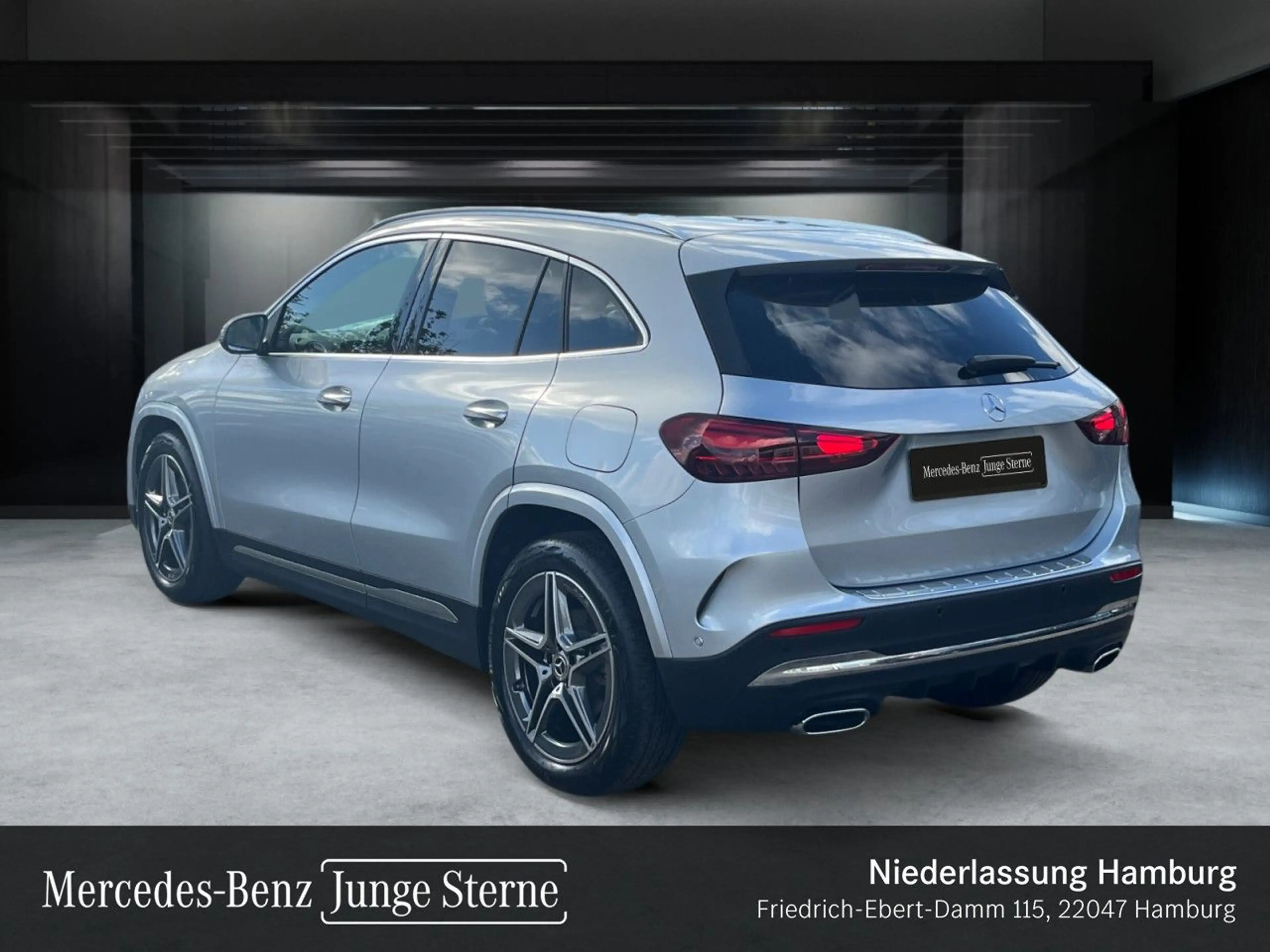 Mercedes-Benz GLA 200 AMG+LED+KAMERA+KEYLESS+7G — photo 8