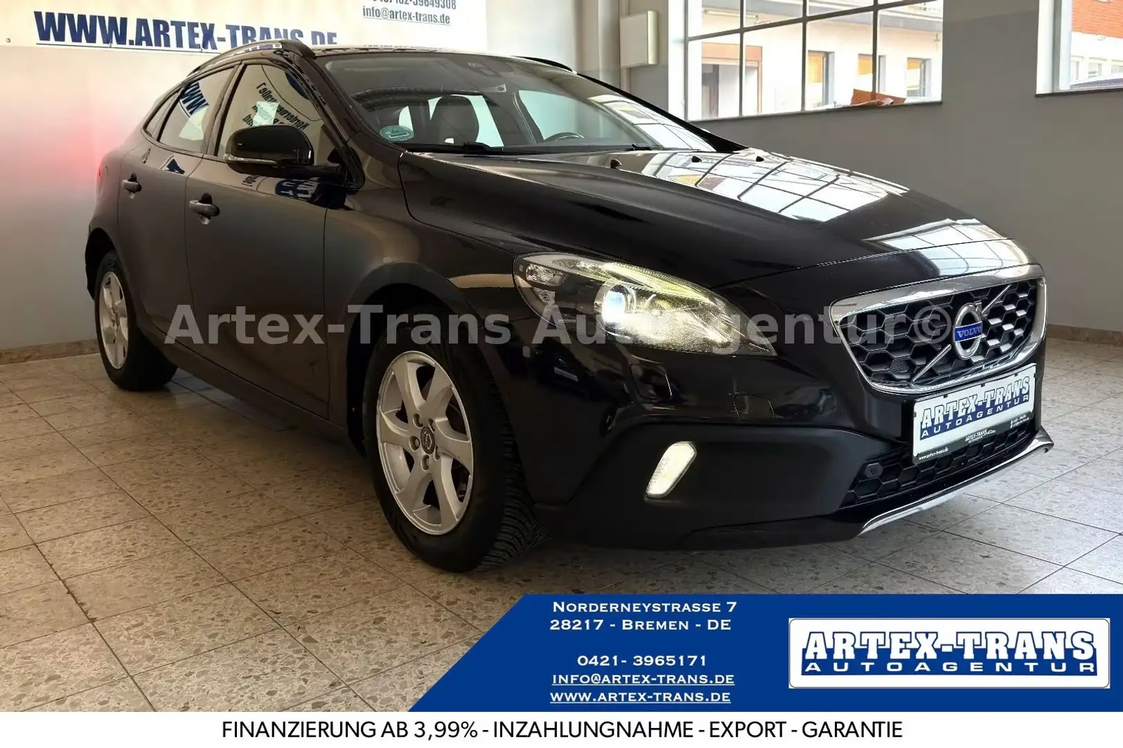 Volvo V40 Cross Country /NAVI/Bi-XENON/PDC/KAMERA Schwarz - 1