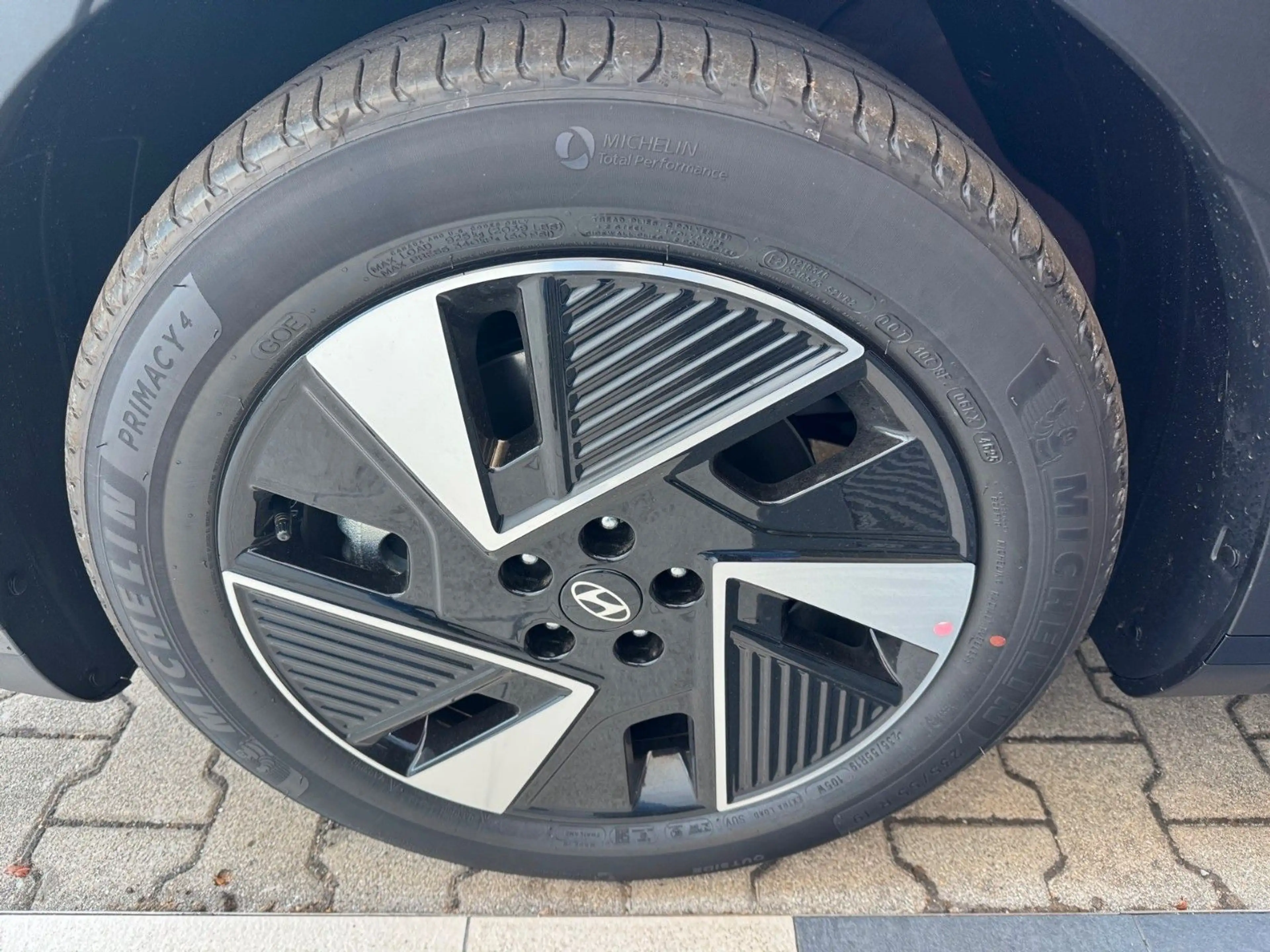 Hyundai IONIQ 5 84kWh 168kW Heckantrieb CENTRIQ 2027 — photo 18