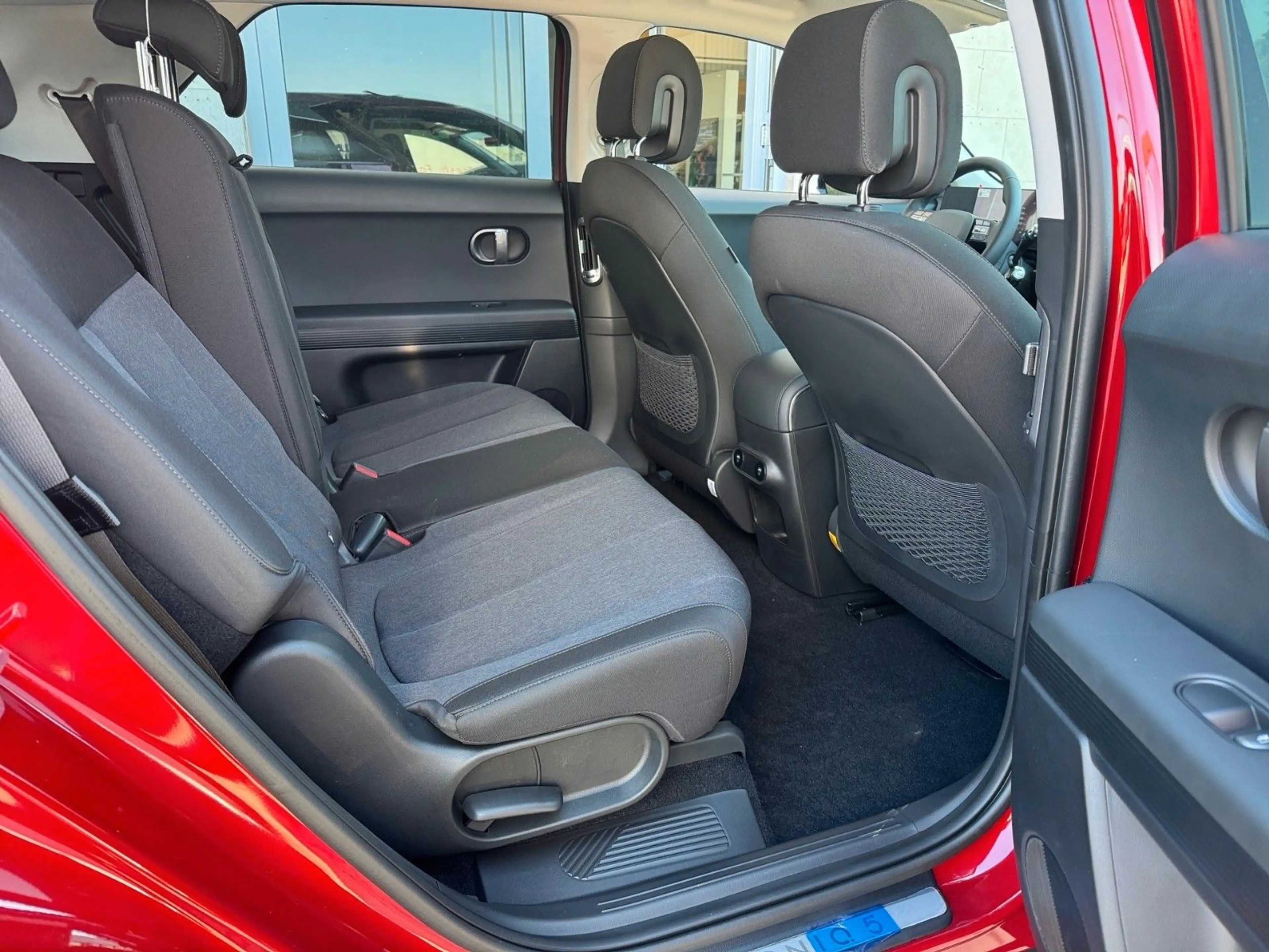 Hyundai IONIQ 5 84kWh 168kW Heckantrieb CENTRIQ 2027 — photo 14