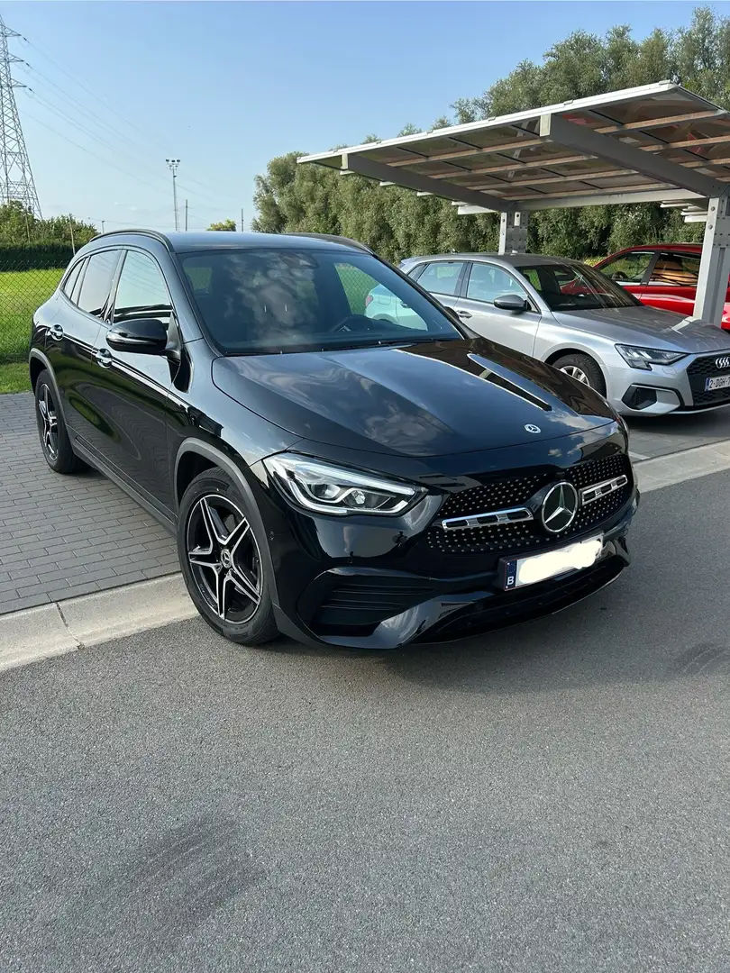 Mercedes-Benz GLA 180 AMG Line - 1