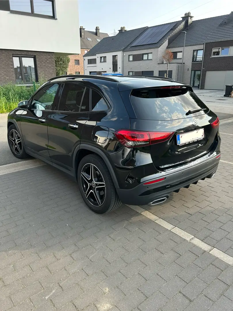 Mercedes-Benz GLA 180 AMG Line - 2