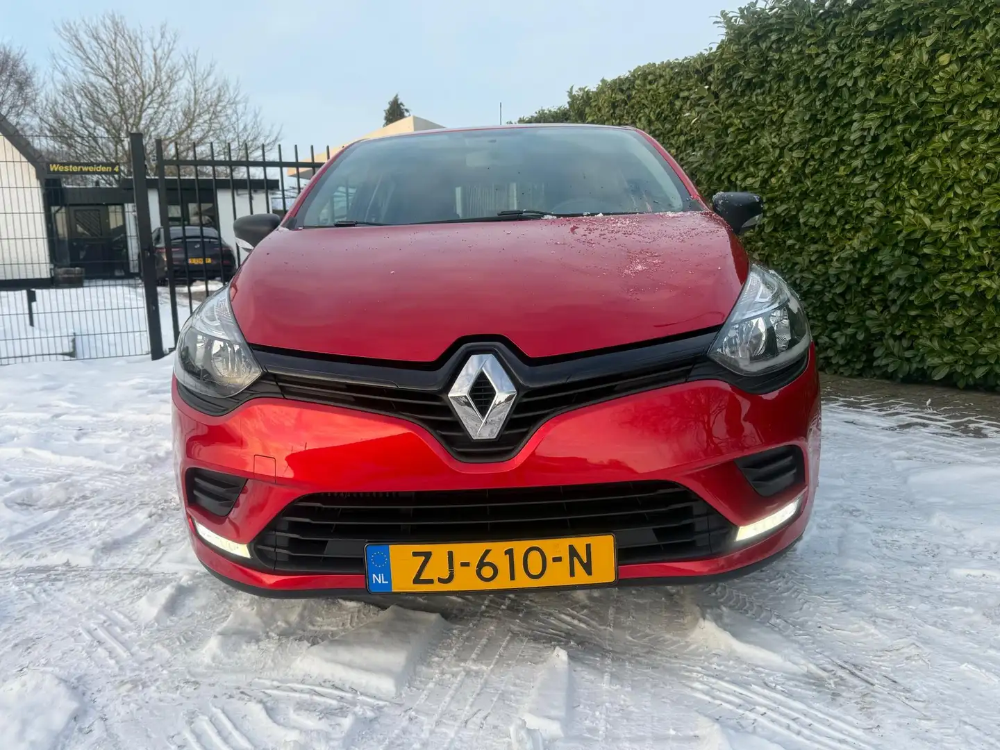 Renault Clio 0.9 Life 2019 5-Deurs 60.000 KM NL auto Rot - 2
