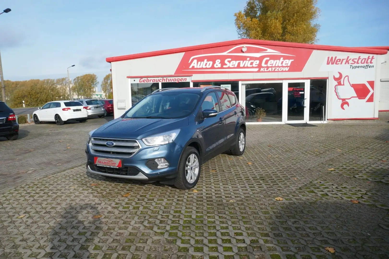 Ford Kuga 1.5 Cool & Connect GANZJAHRESREIFEN Bleu - 1