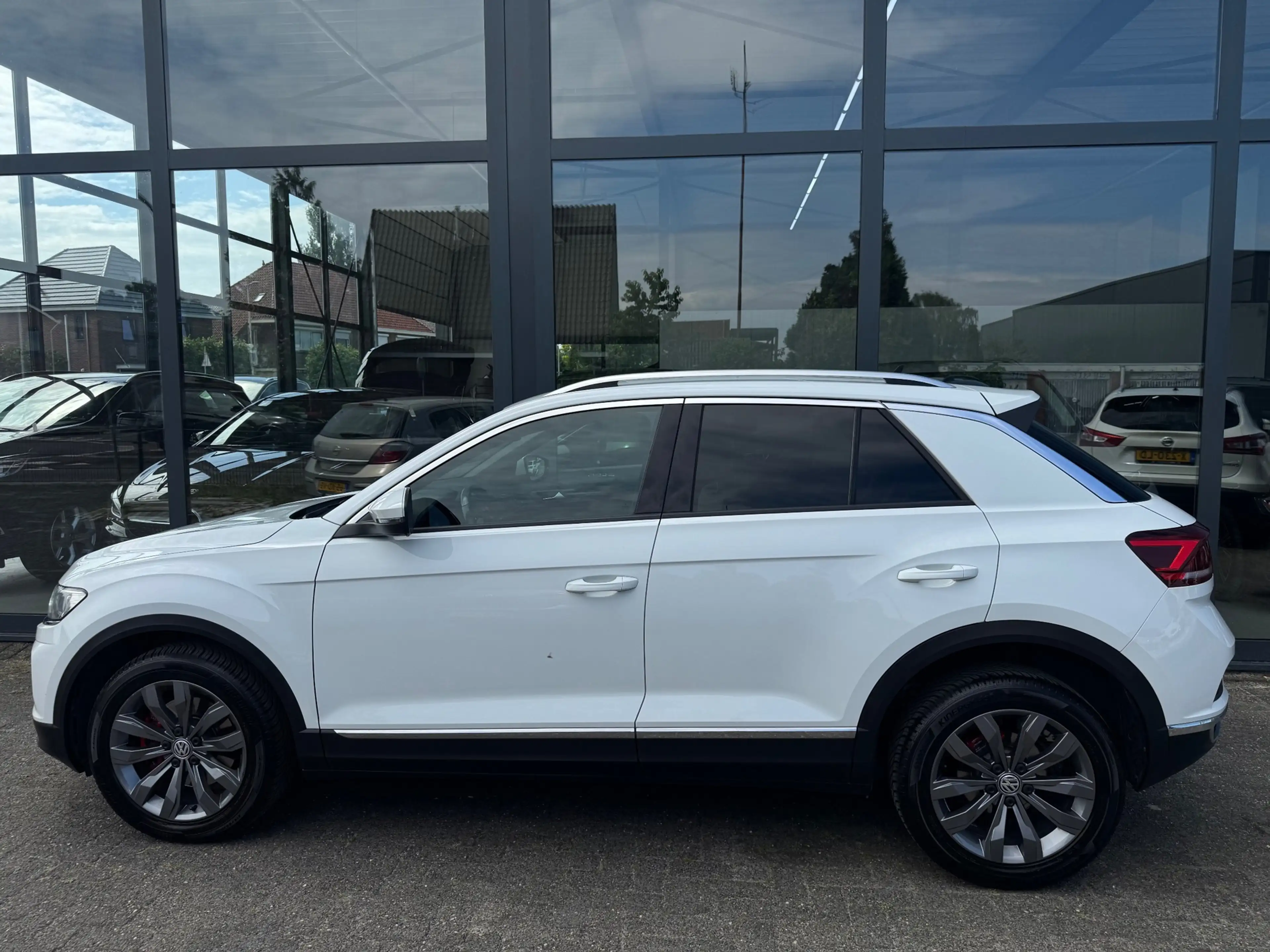 Volkswagen T-Roc 1.5 TSI Sport | Camera | Carplay — photo 9