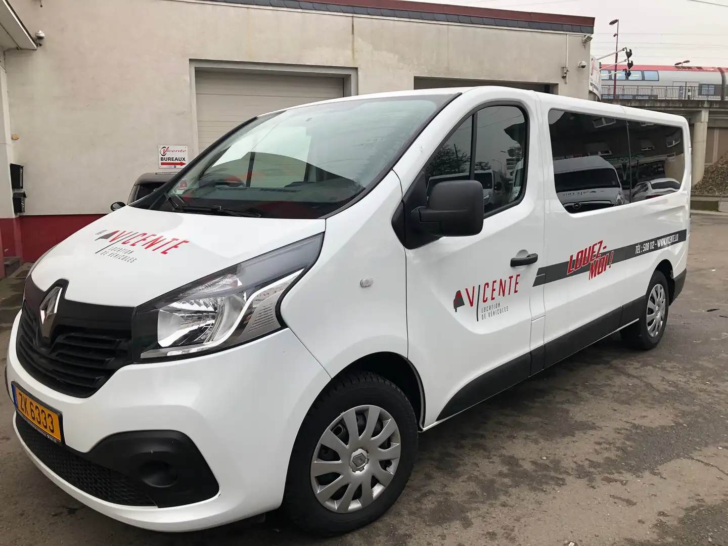 Renault Trafic Trafic Grand Passenger Grand Confort 120 DCI L2 H1 Blanc - 1