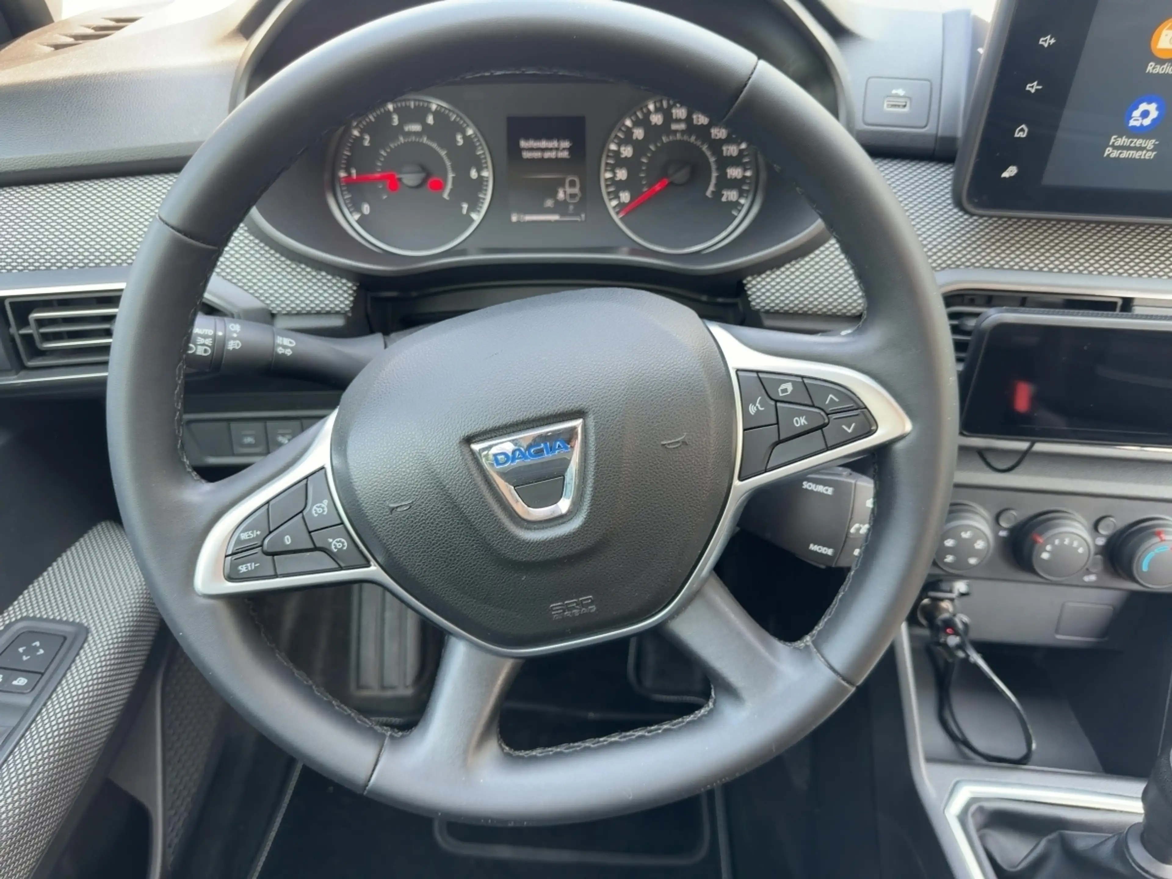Dacia Jogger TCe100 ECO-G Comfort  LPG AUTOGAS AHK/GJR — photo 9