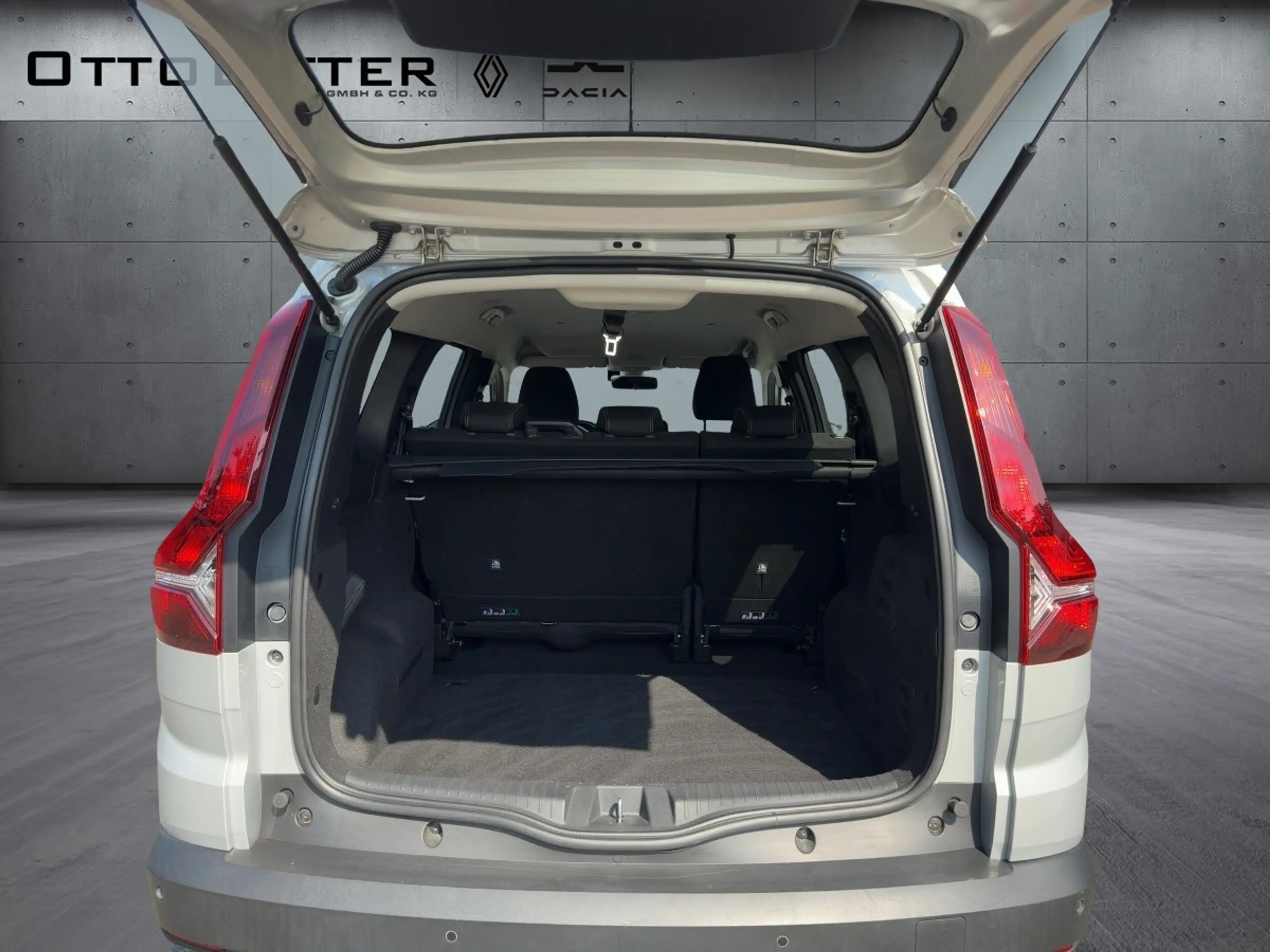 Dacia Jogger TCe100 ECO-G Comfort  LPG AUTOGAS AHK/GJR — photo 13