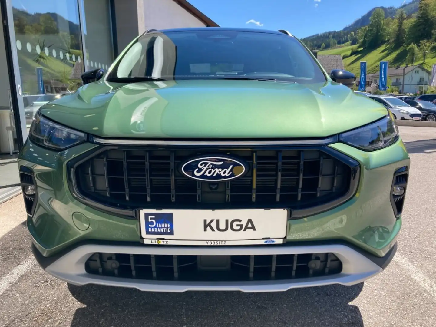 Ford Kuga Active X 2,5Duratec FHEV AWD Grün - 2