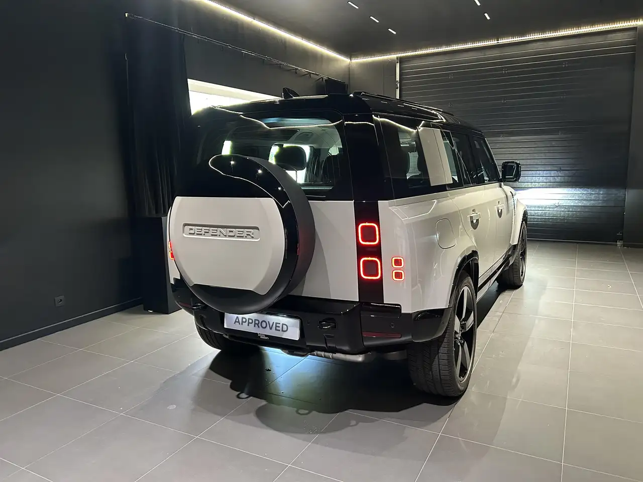 Land Rover Defender X-DYNAMIC HSE Lichte Vracht — foto 2