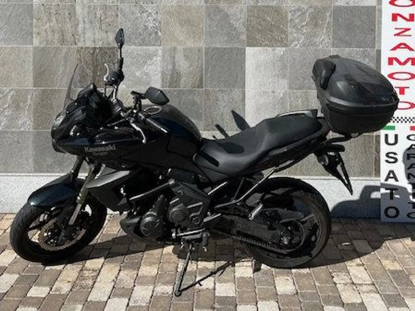 Kawasaki Versys 650 Zwart - 1