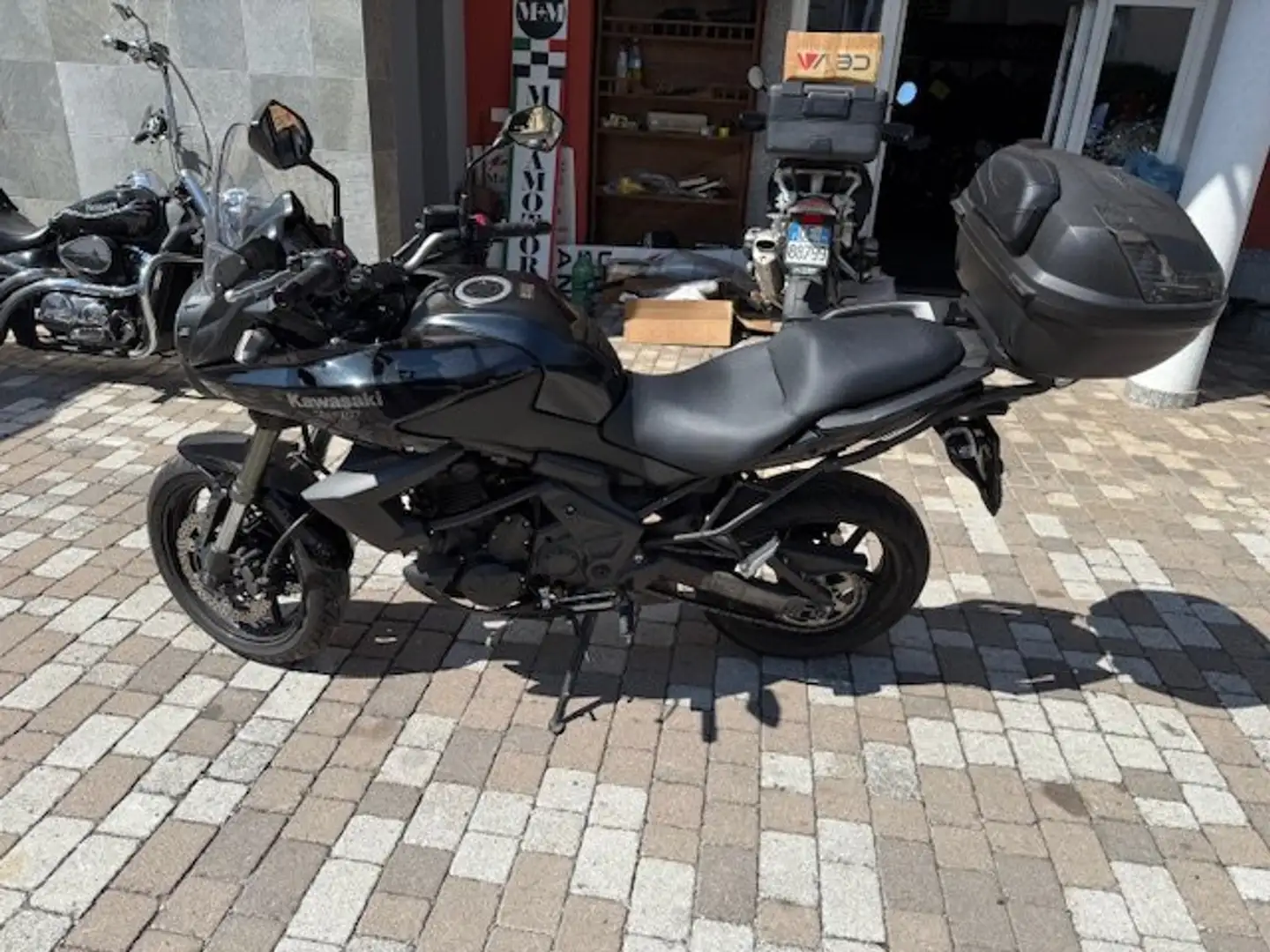 Kawasaki Versys 650 Nero - 2