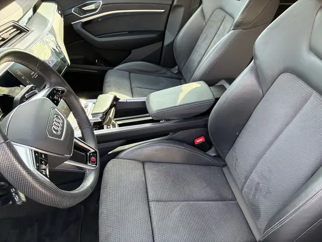 Audi Q8 E-Tron view 12