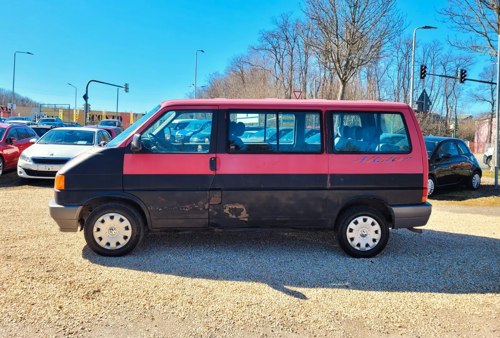 Volkswagen T4 Multivan 2.4 / 2Hand/ Klima Červená - 2