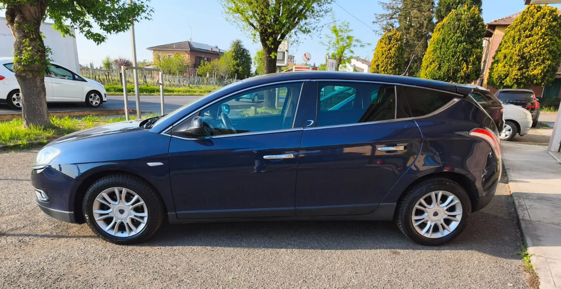 Lancia Delta Delta III 1.6 mjt Oro 120cv dpf Azul - 2