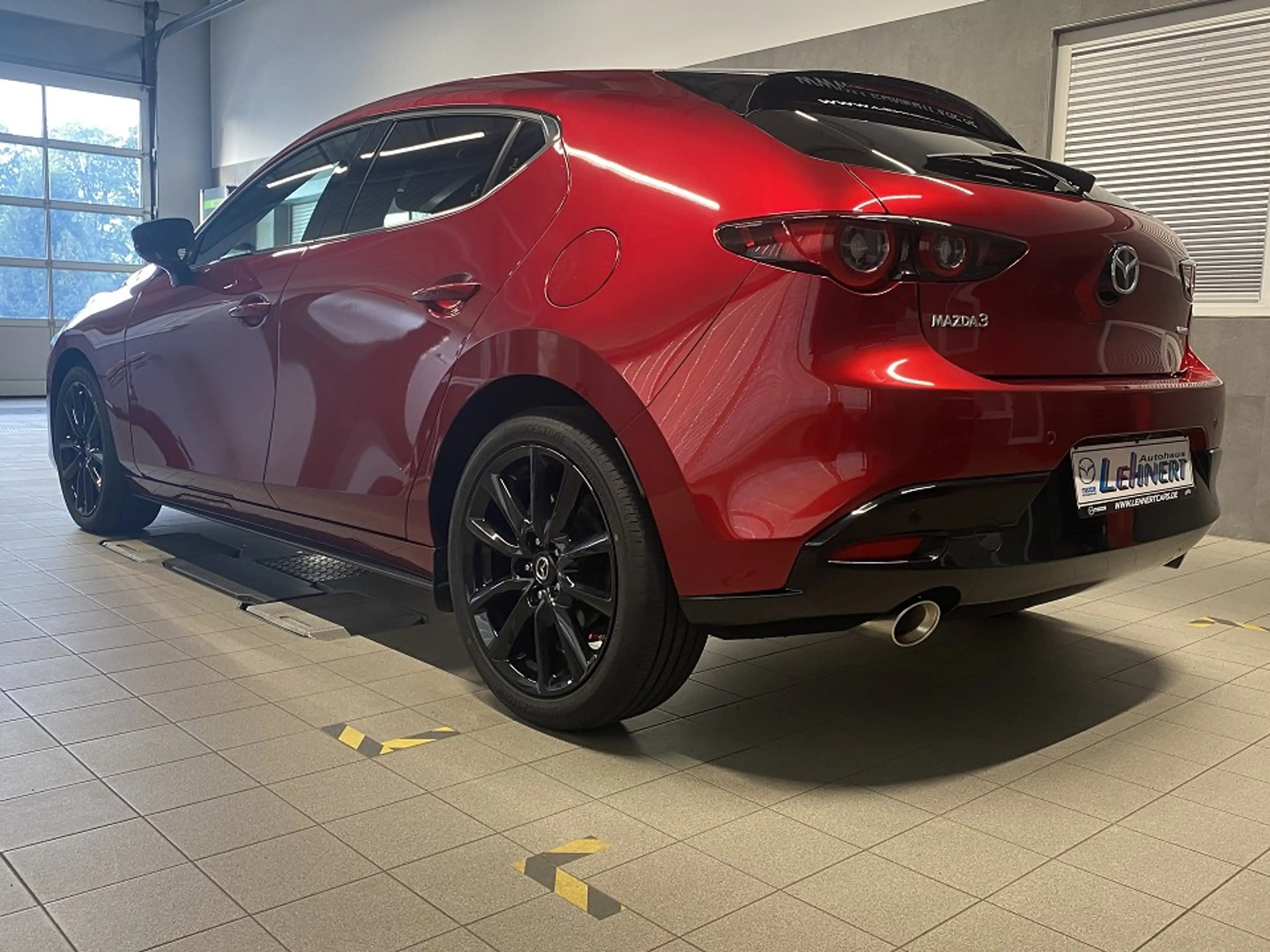 Mazda 3 5-TÜRER SKYACTIV-X 2.0 M Hybrid 6AG AL-HOMURA PRE- — photo 2
