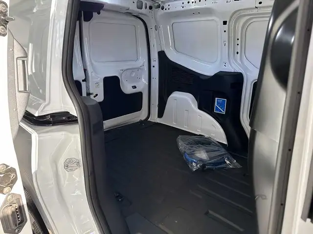 Ford E-Transit view 5