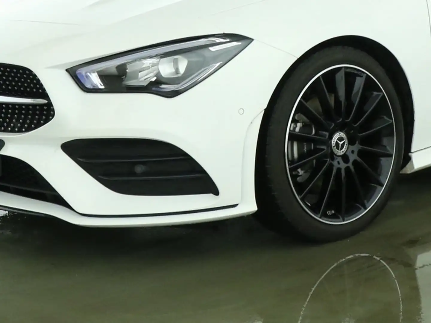 Mercedes-Benz CLA 200 AMG Night Pano/Ambi/MBUX/Parktr/LED/Kame Blanco - 2