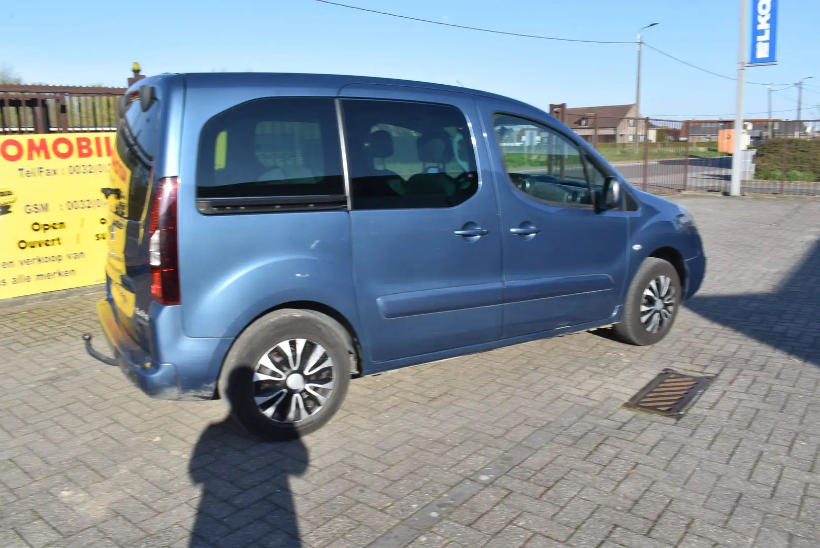 Citroen Berlingo 1.6 BlueHDi Feel GPS / Airco ***DESTOCKAGE B2B*** Blau - 2
