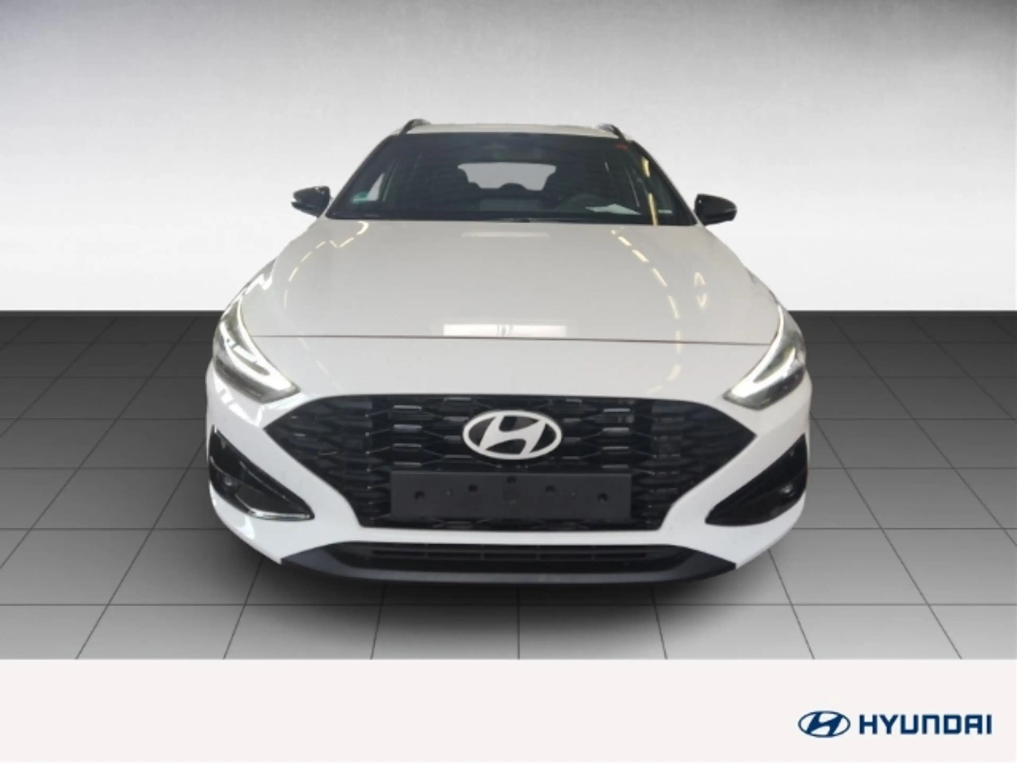 Hyundai i30 Mild-Hybrid 1.5 T-GDI Advantage Allwetterreifen+Na — photo 2