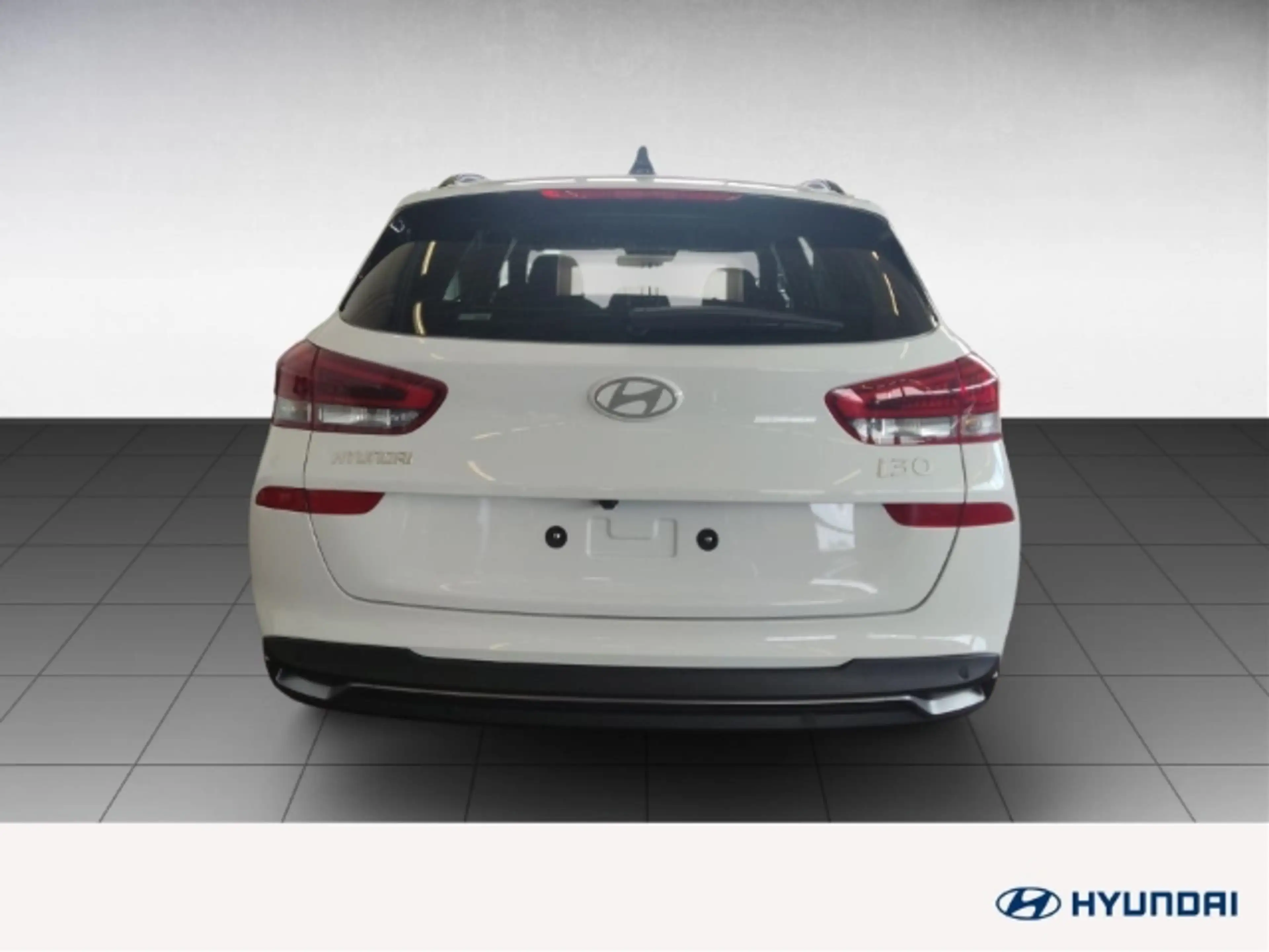 Hyundai i30 Mild-Hybrid 1.5 T-GDI Advantage Allwetterreifen+Na — photo 5