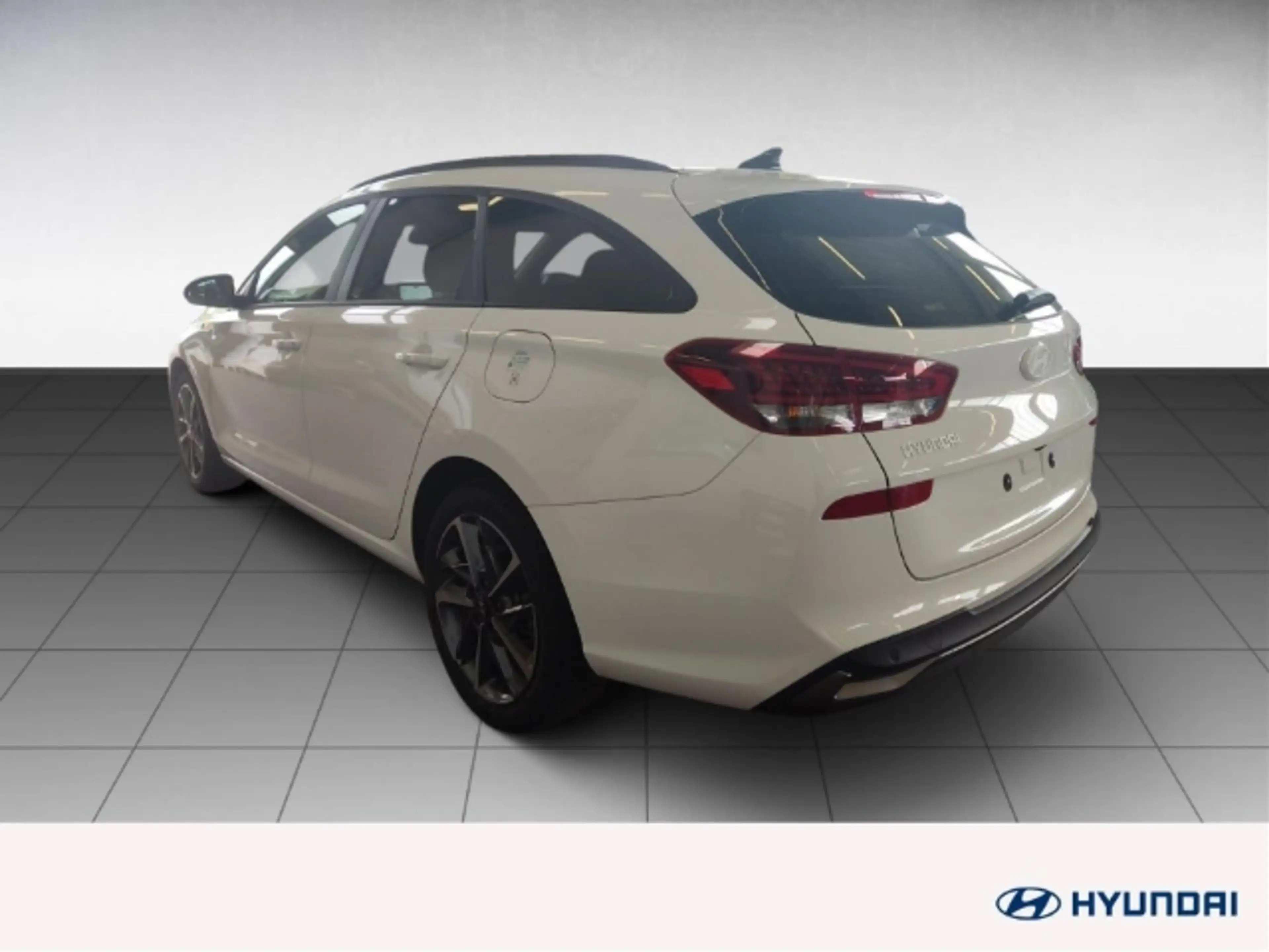 Hyundai i30 Mild-Hybrid 1.5 T-GDI Advantage Allwetterreifen+Na — photo 6