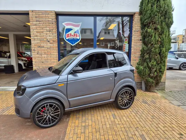 Ligier Myli 40TH ANNIVERSARY EDITION  MET STUURBEKRACHTIGING