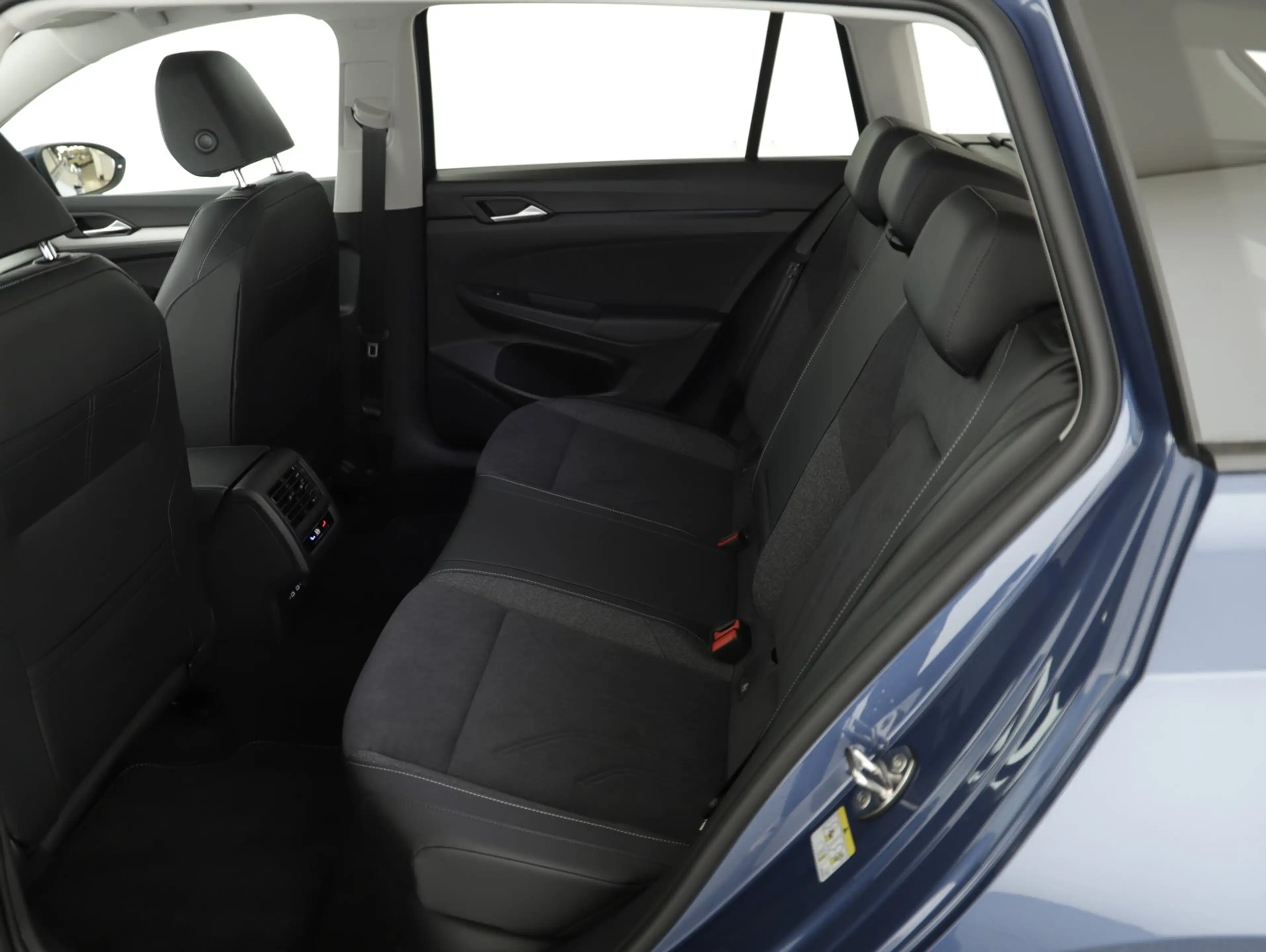 Volkswagen Golf Variant Business TSI — photo 11