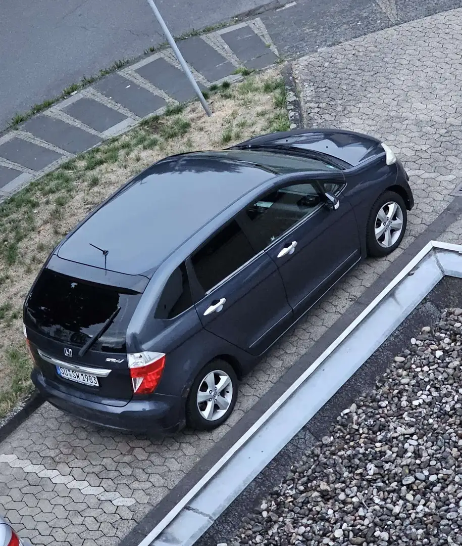 Honda FR-V 2.0 Executive - 1