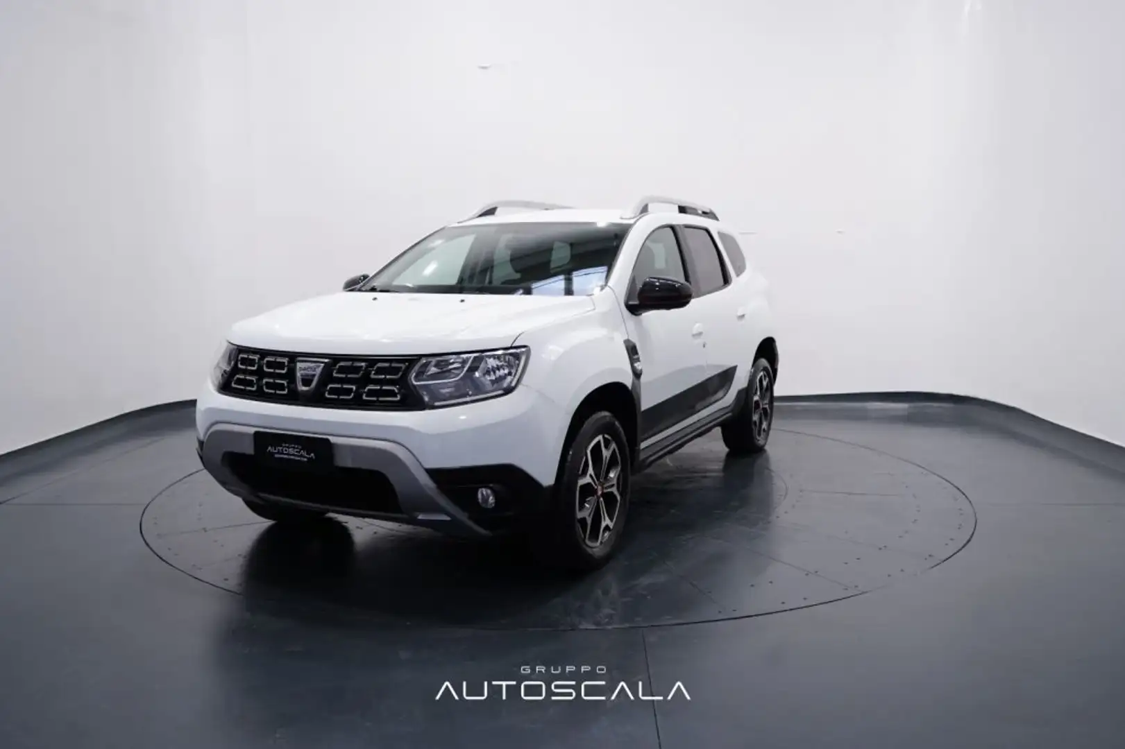 Dacia Duster 1.6 SCe GPL 4x2 Techroad Bianco - 1